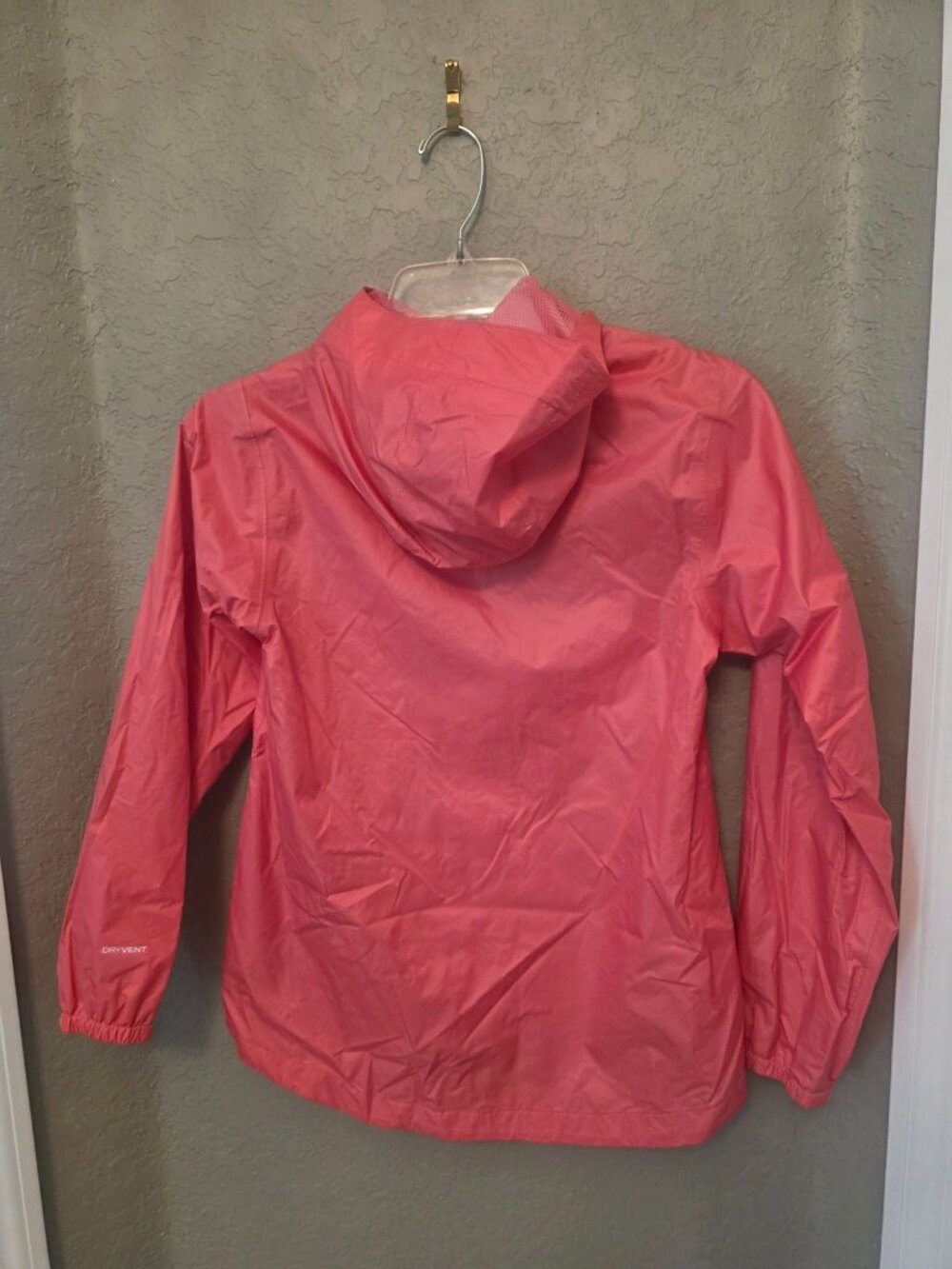 The North Face Girls Pink Dryvent Hooded Windbreaker Rain Jacket 10 12 - EUC - Picture 3 of 5